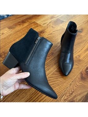 Clarks Ellanie Vibe Black Leather Suede Heeled Booties/Boots Sz 7 Pointy Toe